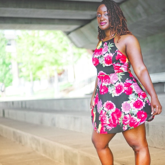 Dresses & Skirts - Do You Like This Style?